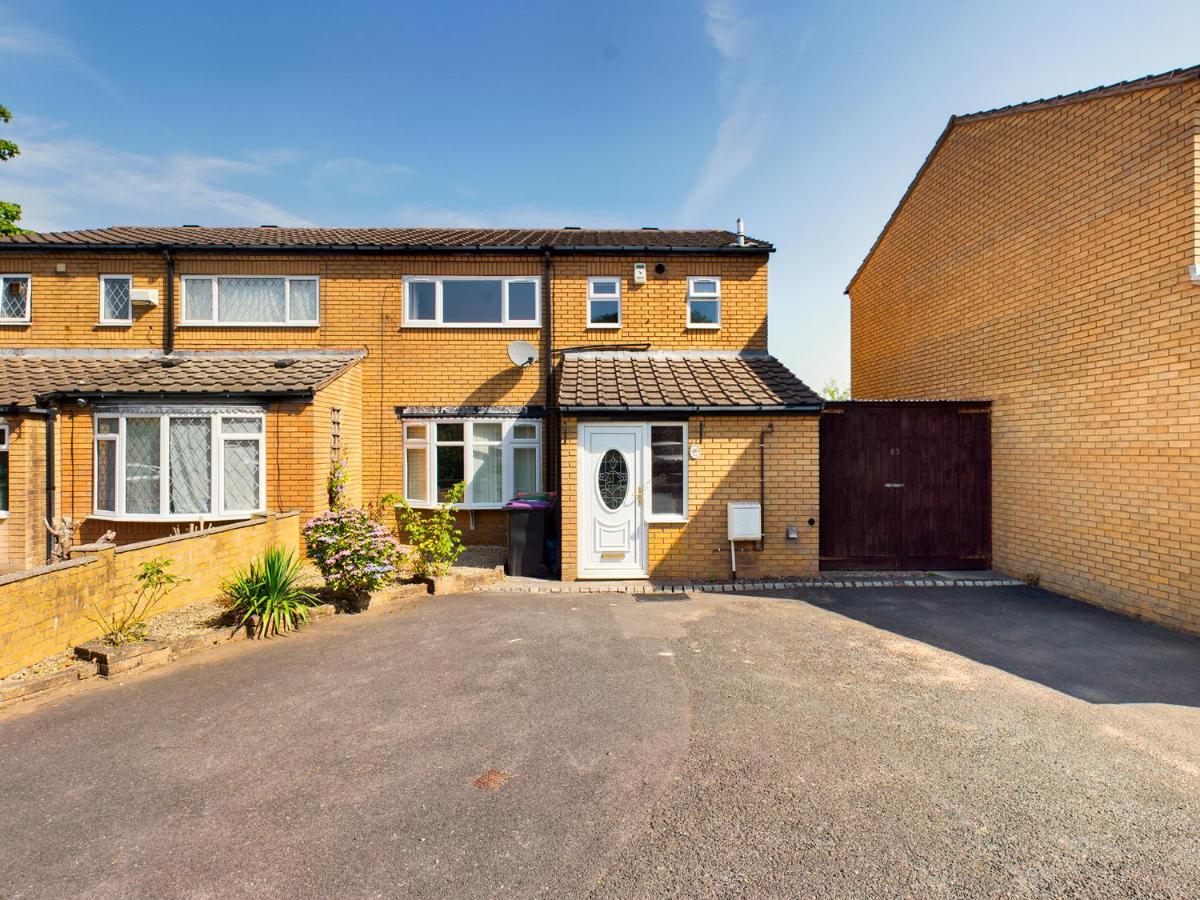 247 Serviced Accommodation In Telford- 3Br House 외부 사진